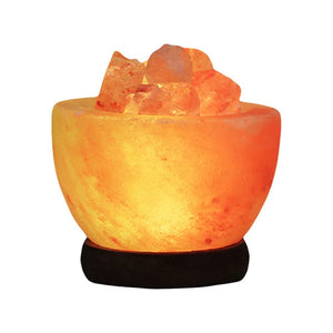 Lampe de sel de l'Himalaya en cristal naturel posée sur son socle, vue de face