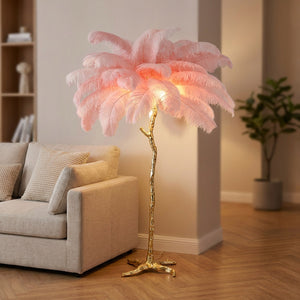 Lampadaire en plumes d'autruche rose poudré sur pied branche doré