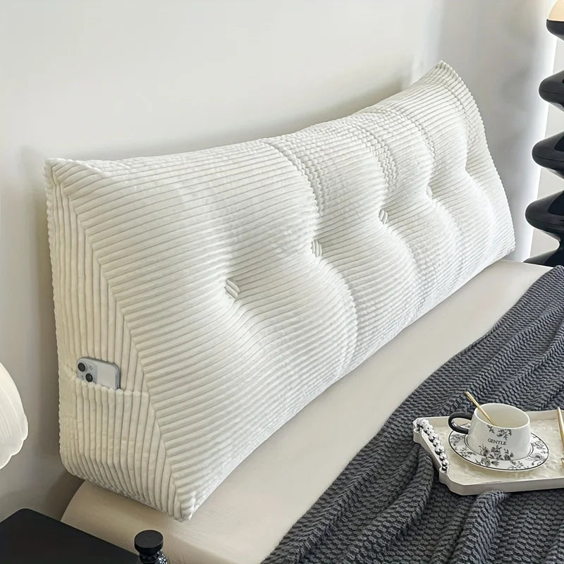 Coussin lit capitonné avec fermeture éclair, vue en situation dans un intérieur chaleureux
