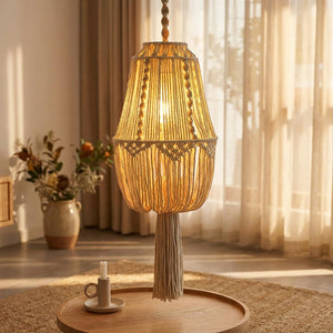 Abat-jour macramé bohème taille 40 cm allumé dans un salon bohème