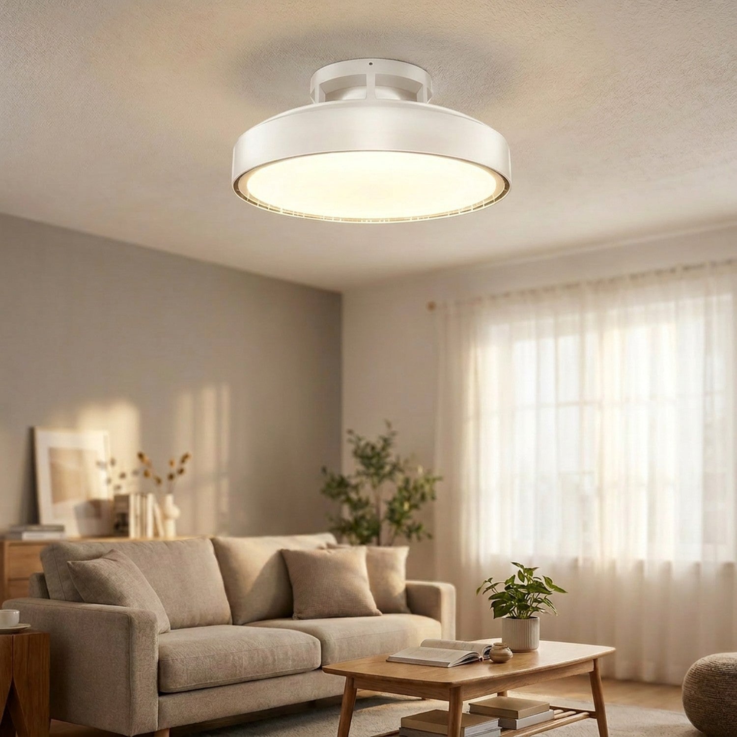 Plafonnier LED blanc sans pale allumé dans un salon moderne avec lumière chaude et bokeh