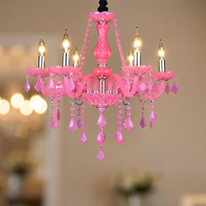 Lustre cristal rose foncé sans abat-jour gros plan