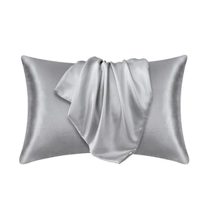Gros plan sur la texture satinée et brillante du tissu