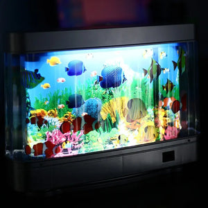 Lampe aquarium virtuel allumée dans l'obscurité mettant en valeur l'éclairage bleu