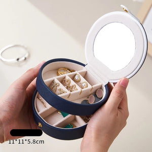 Boîte à bijoux ronde en cuir avec dimensions 11cm diamètre vue côté