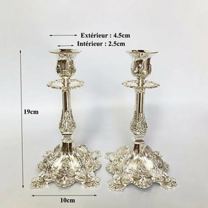Dimensions du bougeoir en métal : hauteur 19 cm diamètre extérieur 4,5 cm intérieur 2,5 cm
