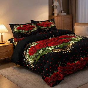 Parure de lit aux roses rouges et cœur doré sur fond noir sur un lit dans une chambre moderne