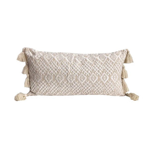 housse de coussin lombaire brodée motif losanges beige avec pompons