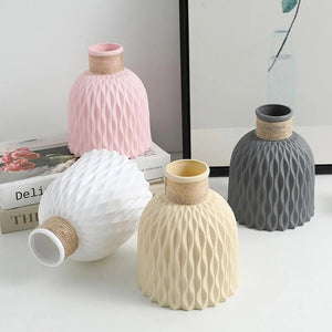 Les 4 coloris du vase décoratif plastique motif ondulé col chanvre