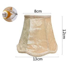Dimensions de l'abat-jour 8 cm en haut et 13 cm en bas avec son système à clipser