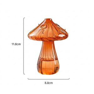 Dimensions vase champignon en verre : hauteur 11,8 cm, largeur 8,8 cm