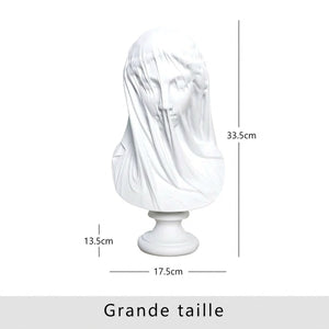 Dimensions de la grande taille : hauteur 33,5 cm largeur 17,5 cm socle 13,5 cm