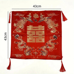 Dimensions de la housse de coussin 43cm sur 43cm avec glands aux quatre coins
