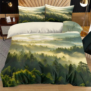 Parure de lit forêt brumeuse sur un lit dans une chambre sombre et cocooning