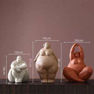Dimensions des figurines femme ronde résine 15cm à 26cm hauteur