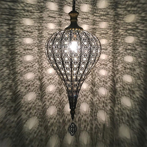 Suspension métal forgé ajouré - détail motifs orientaux