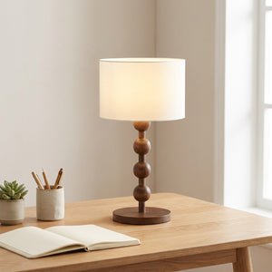 Lampe de table boulier bois naturel sur bureau de travail japandi
