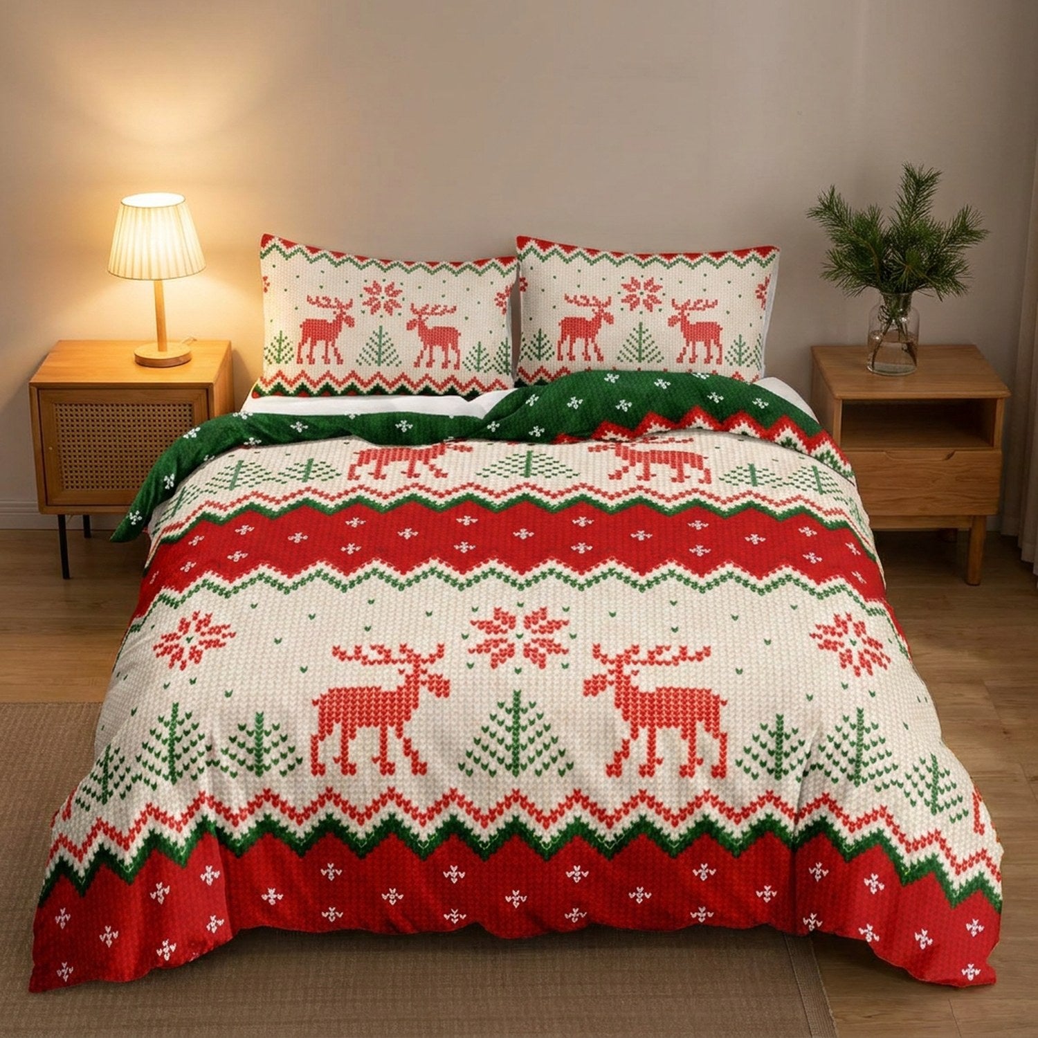 Parure de lit de Noël motif renne dans une chambre moderne avec table de chevet et lampe