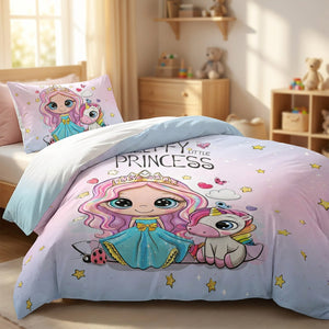 Parure de lit princesse et licorne posée sur un lit d'enfant en gros plan