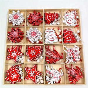 Coffret bois 9 compartiments avec tous les modèles de pendentifs de noël scandinaves