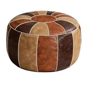 Vue complète du pouf marocain rond patchwork camel brun et beige sur fond neutre