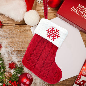 Chaussette de Noël en tricot blanc avec motifs flocons de neige pour décoration sapin