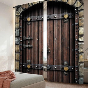 Rideau à motif de porte médiévale en bois avec ferrures et arche de pierre