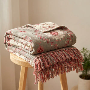 Plaid bohème couleur rouge motifs floraux médaillon