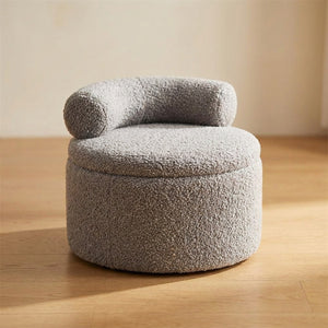 Tabouret pouf rond en bouclette grise vue de trois quarts