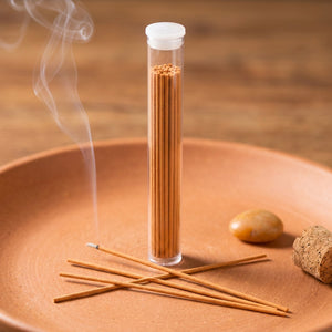 Bâtons d'encens parfum cologne bois orange terracotta