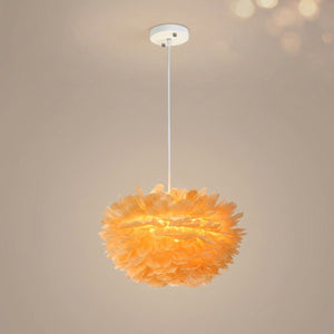 Suspension boule en fausses plumes orange