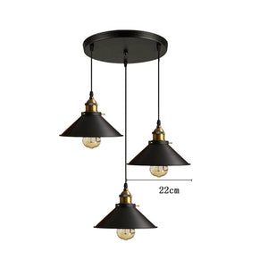 Triple suspension ronde avec 3 abat-jour coniques noirs et rosace circulaire noire