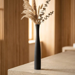 Vase soliflore noir céramique matte col de bouteille pampas