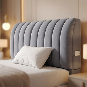 Housse de tête de lit grise avec poche latérale et téléphone glissé dedans