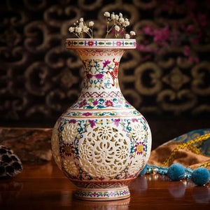 Modèle Boule - Vase ajouré multicolore famille rose en porcelaine de Jingdezhen