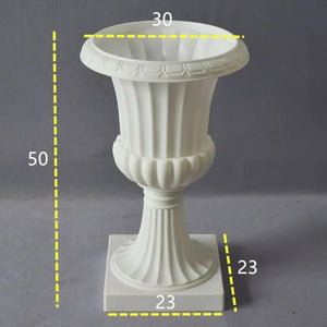 Schéma des dimensions du vase médicis blanc : ouverture 30 cm hauteur 50 cm base 23 cm