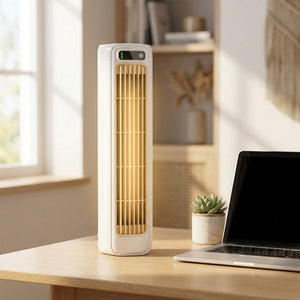 Ventilateur tour blanc fin à grille verticale éclairée posé sur un bureau lumineux