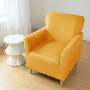 Housse de fauteuil club couleur Jaune installée sur un fauteuil