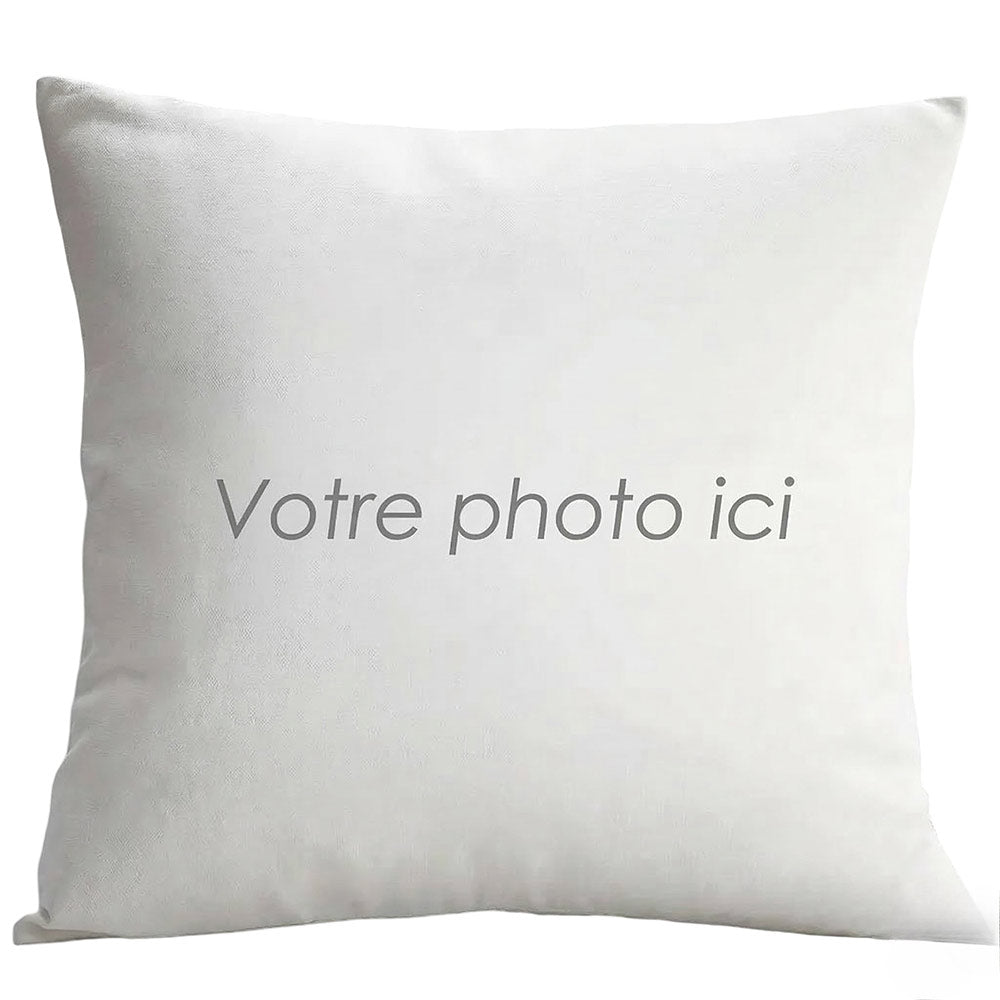 Coussin personnalisé blanc avec espace pour ajouter une photo imprimée au centre, idéal pour créer un coussin décoratif unique.