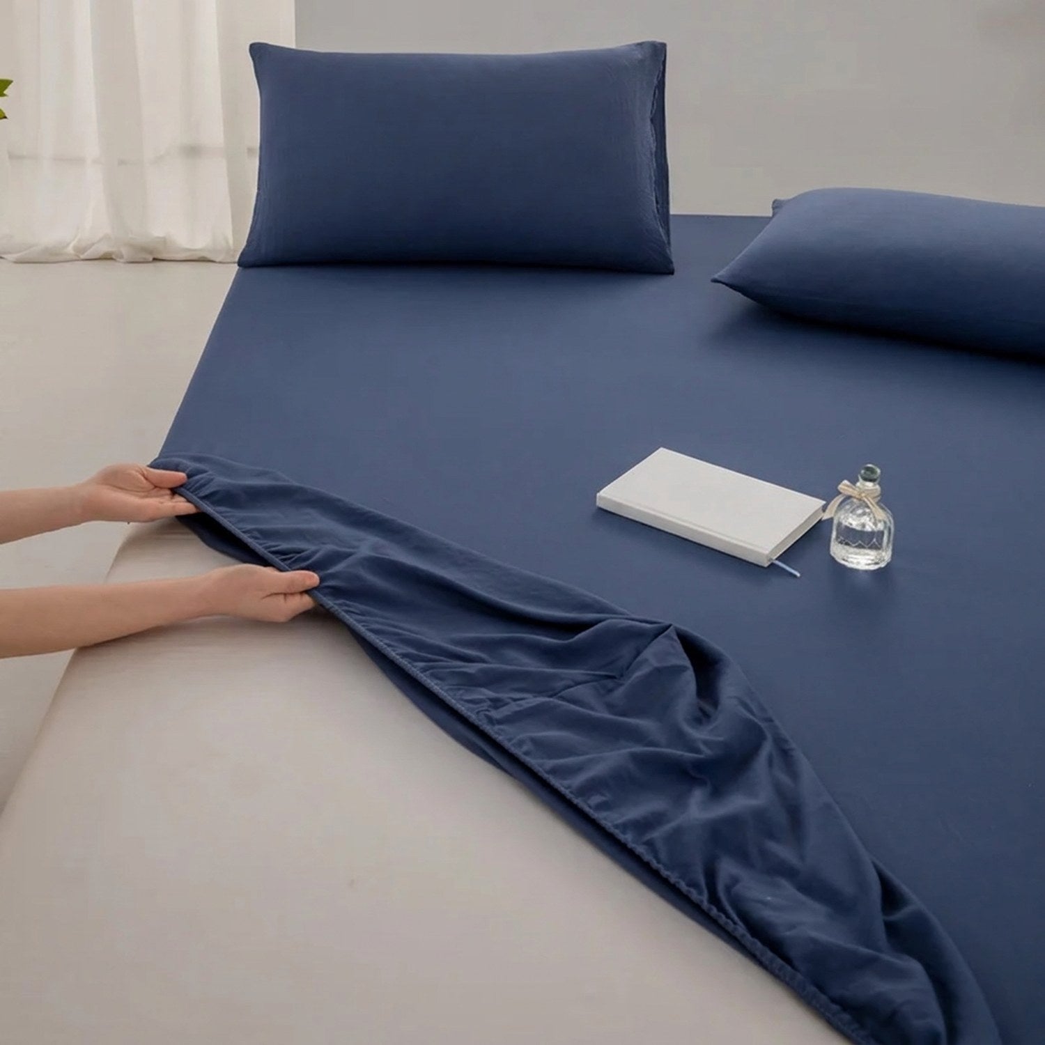 Drap-housse en coton couleur bleu foncé