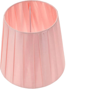 Abat-jour plissé en tissu rose vue de face sur fond blanc