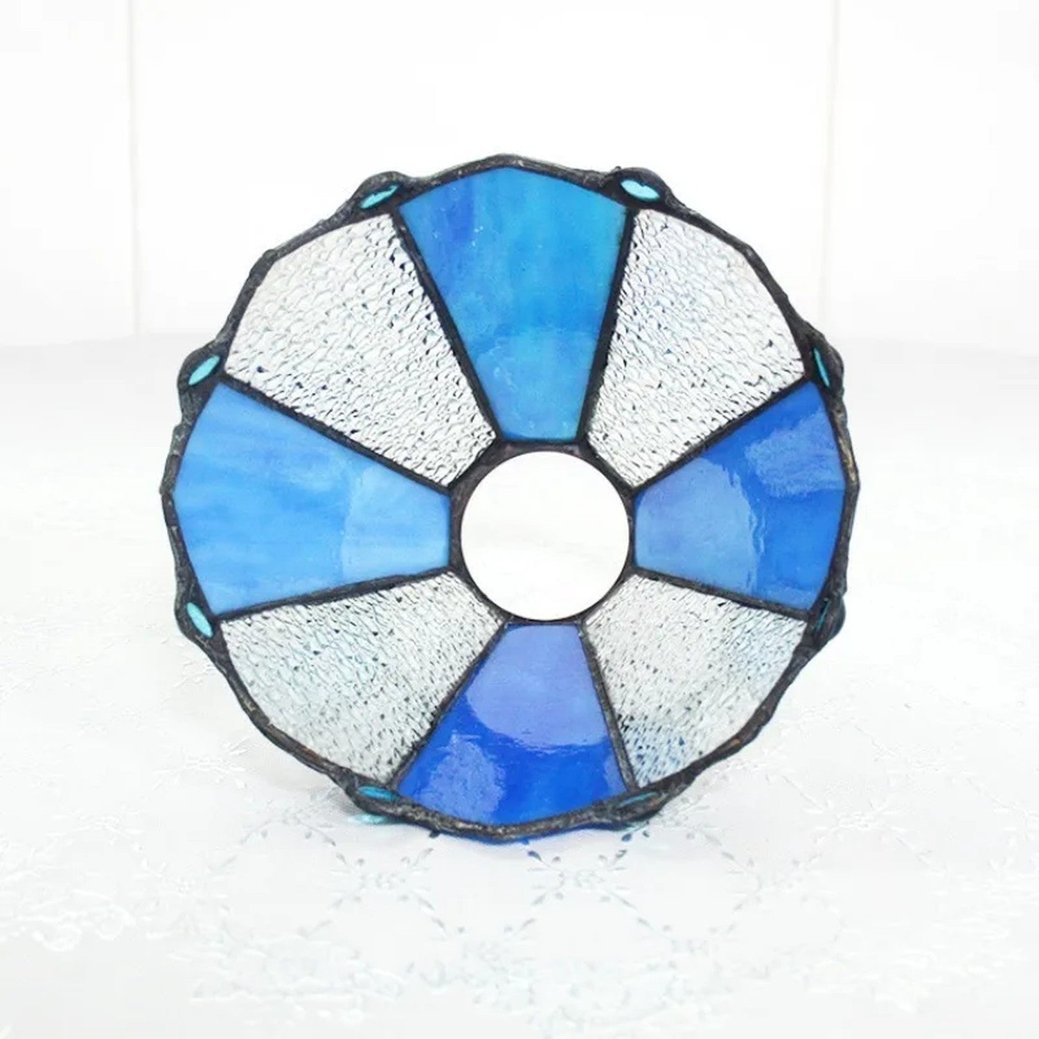Abat-jour vitrail Tiffany bleu cobalt texture verre coloré