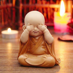 Statuette de petit moine bouddhiste en résine figurine kawaii décoration zen sur étagère