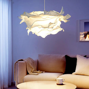 Abat-jour nuage papier translucide suspendu allumé lumière chaude salon