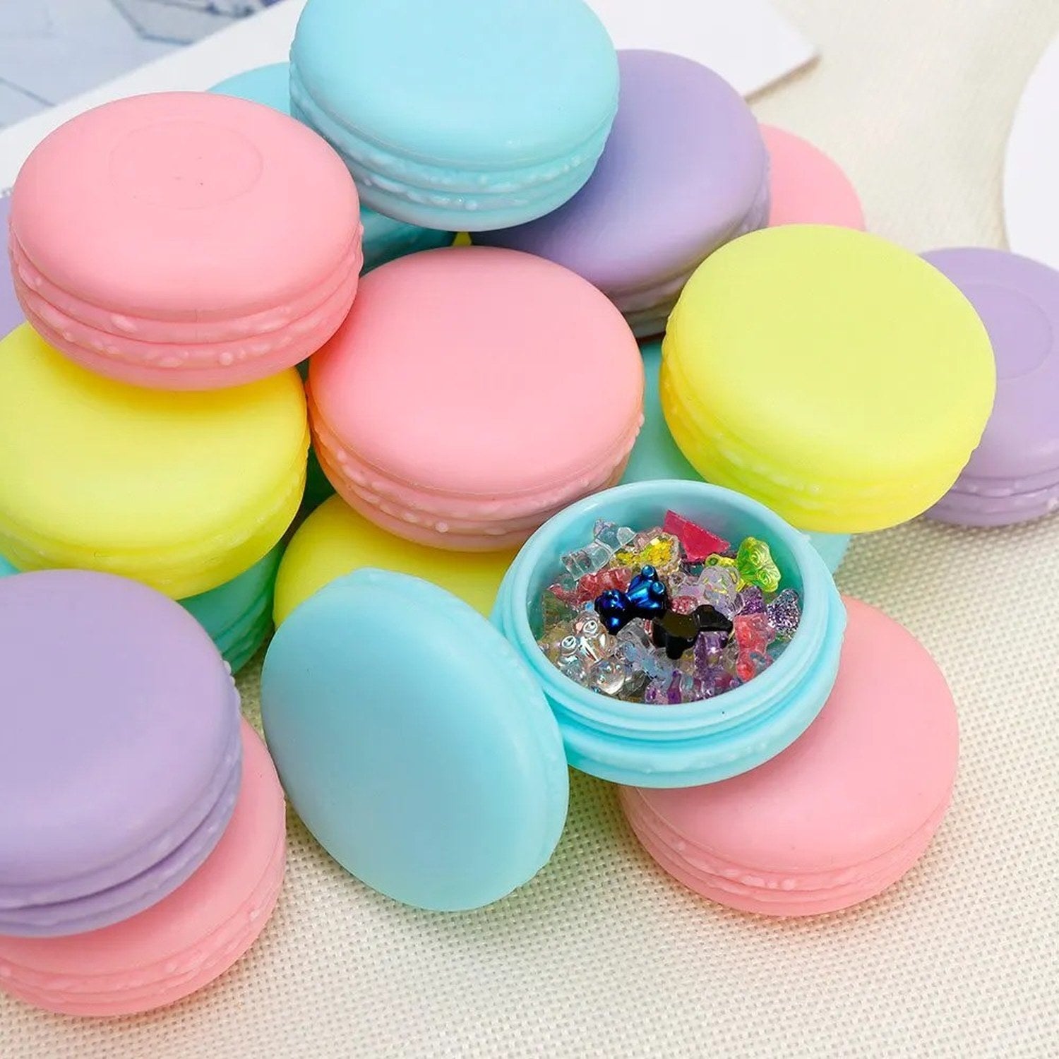 Mini boîtes macaron bijoux pastel vue 3