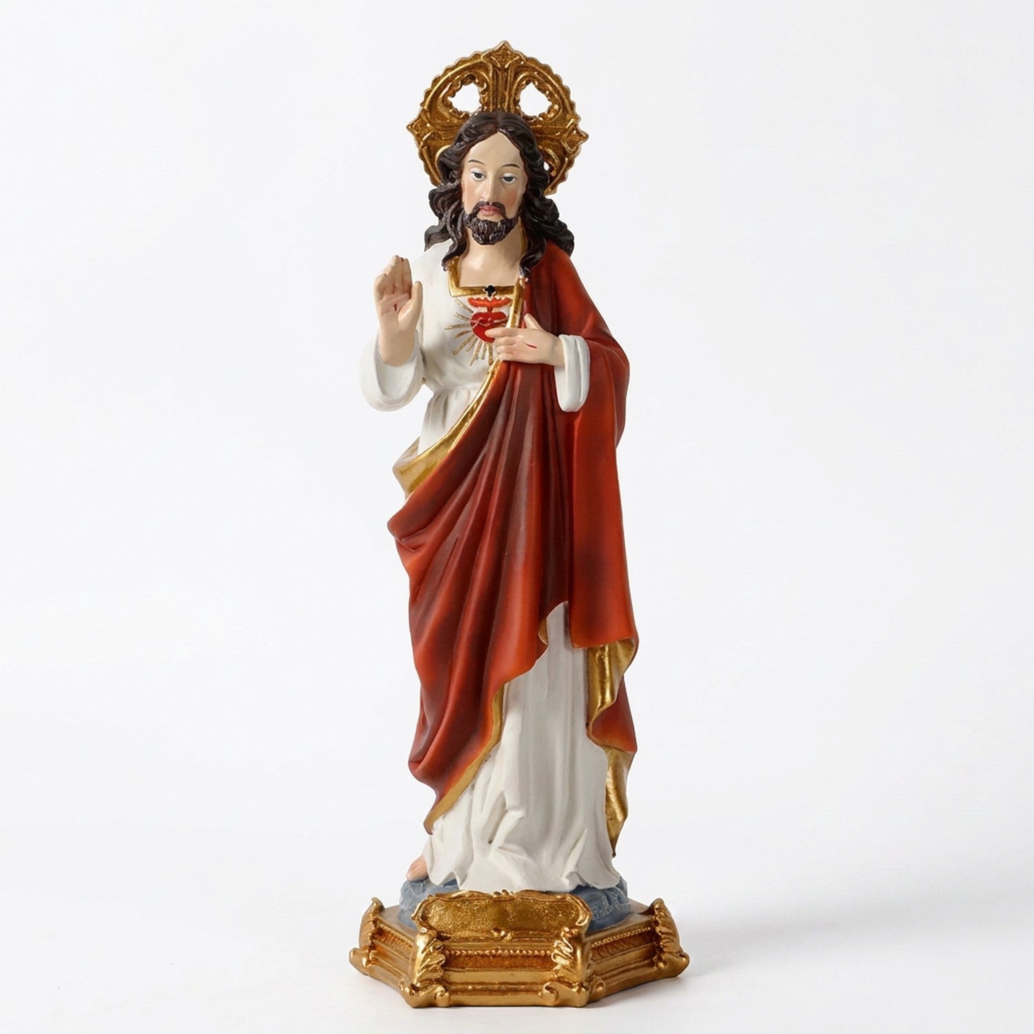 Statue du Sacré-Cœur de Jésus vue de face sur fond clair