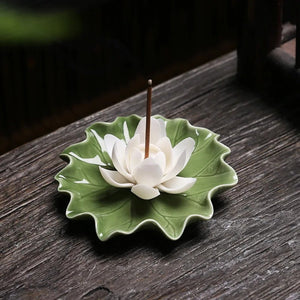 Porte-encens lotus blanc en céramique