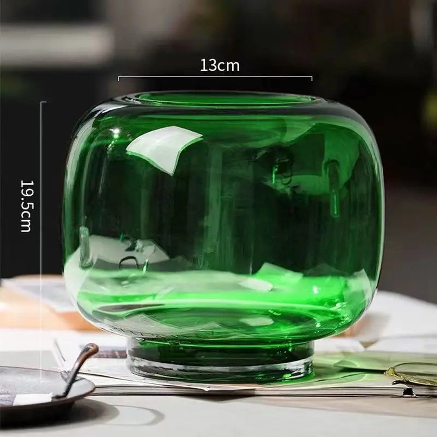 Vase bulle vert taille L - 13cm × 19.5cm