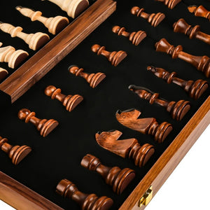 Jeu d'échecs en bois artisanal - vue 1