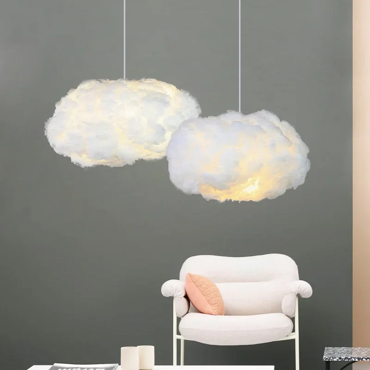 Suspension nuage LED blanche vue de face lumière allumée